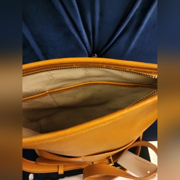 New GIGI New York ANDIE Crossbody - Picture 8 of 11